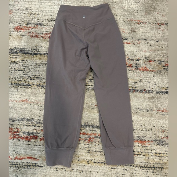 Lululemon Align Violet Verbena Crop Jogger 23” Pants Size 2 - Picture 6 of 9